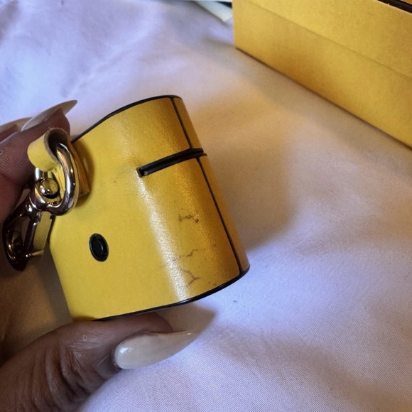 Fendi AirPod Case - Picture 4 of 5
